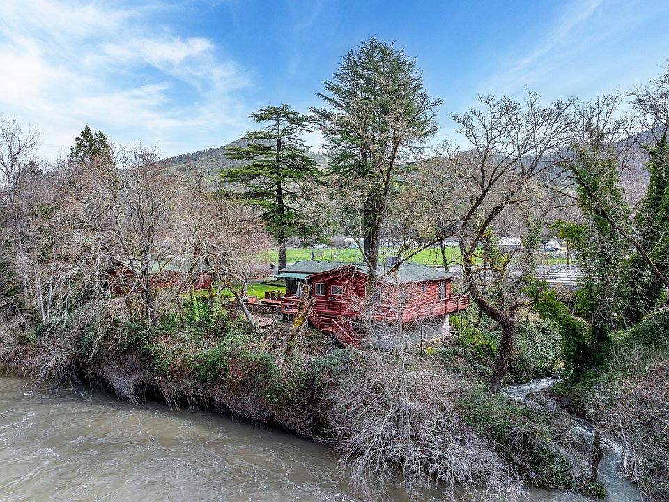 1st image of 2388 Rogue River Hwy