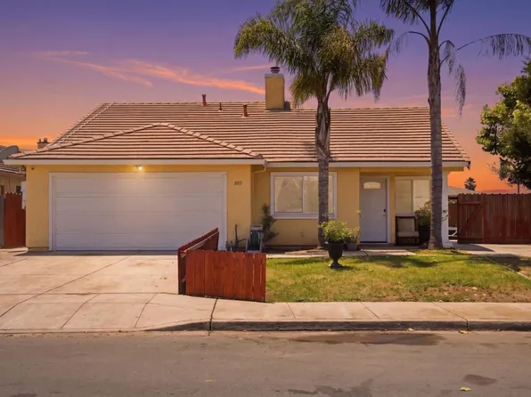 1015 Eagle Dr, Salinas, CA 93905