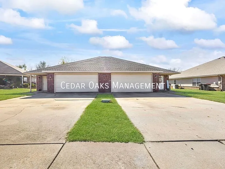 1290 Dove Loop #B — Photo 1