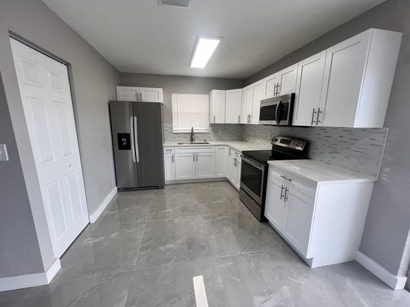 151 NE 17th Ave