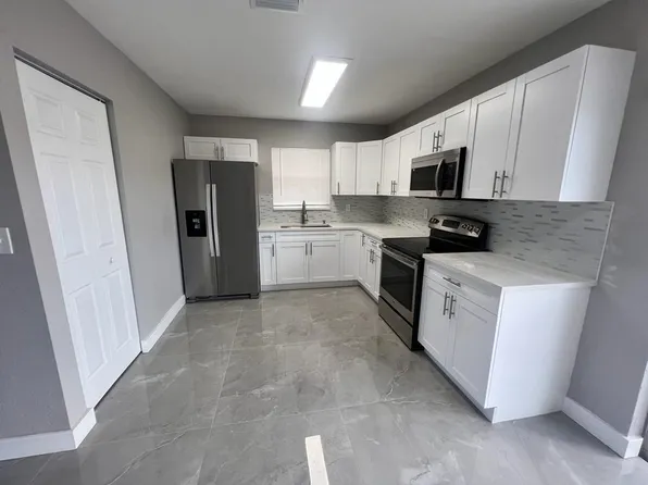 151 NE 17th Ave, Boynton Beach, FL 33435