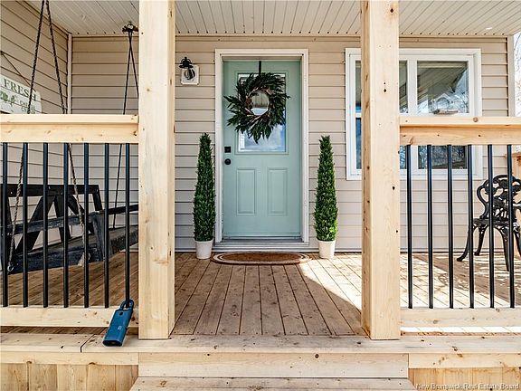 2nd image of 713 Memramcook Rd E