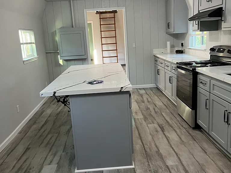 4240 Jacobus Dr — Photo 8
