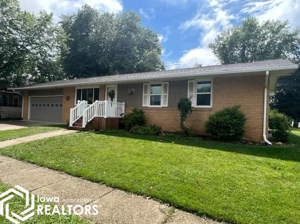 900 S 17th St, Centerville, IA 52544