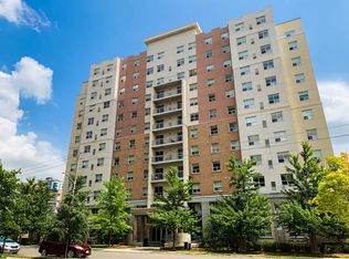 202 Lester St #1002R1, Waterloo, ON N2L3W4