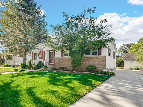 3208 Grand Blvd, Highland, IN 46322