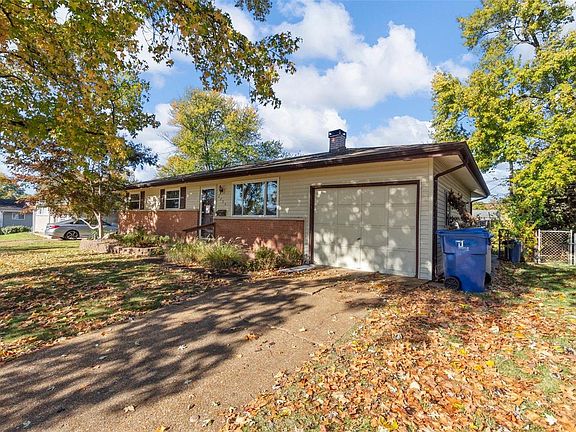 3rd image of 2725 Morris Dr
