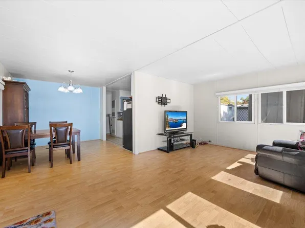 2252 Table Rock Rd Spc 128, Medford, OR 97501