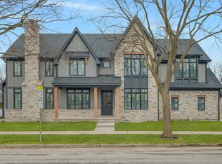 541 S Hawthorne Ave, Elmhurst, IL