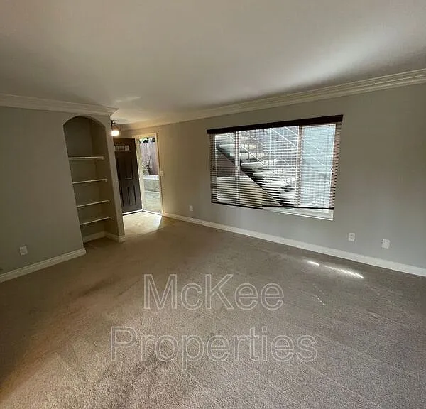 4328 College Ave — Photo 5