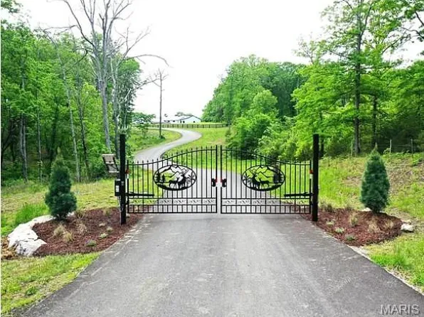 215 Hidden Sanctuary Dr, Foristell, MO 63348