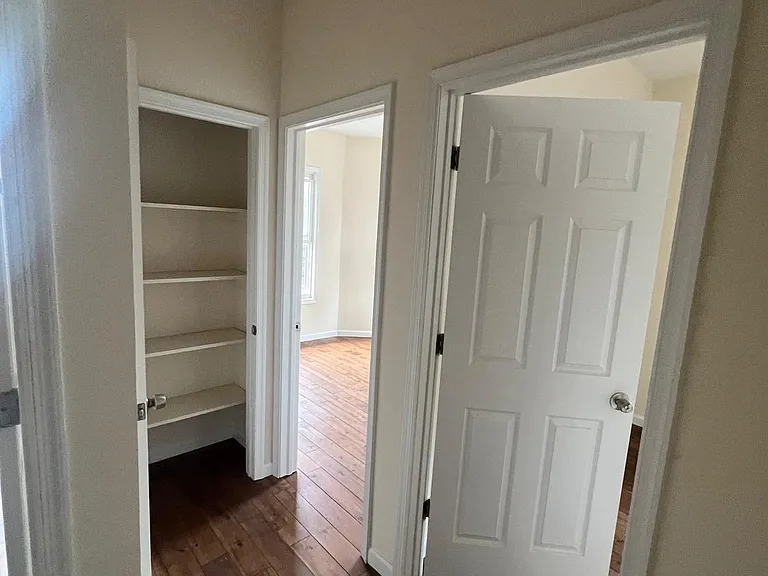 828 S 15th St #3R — Photo 5