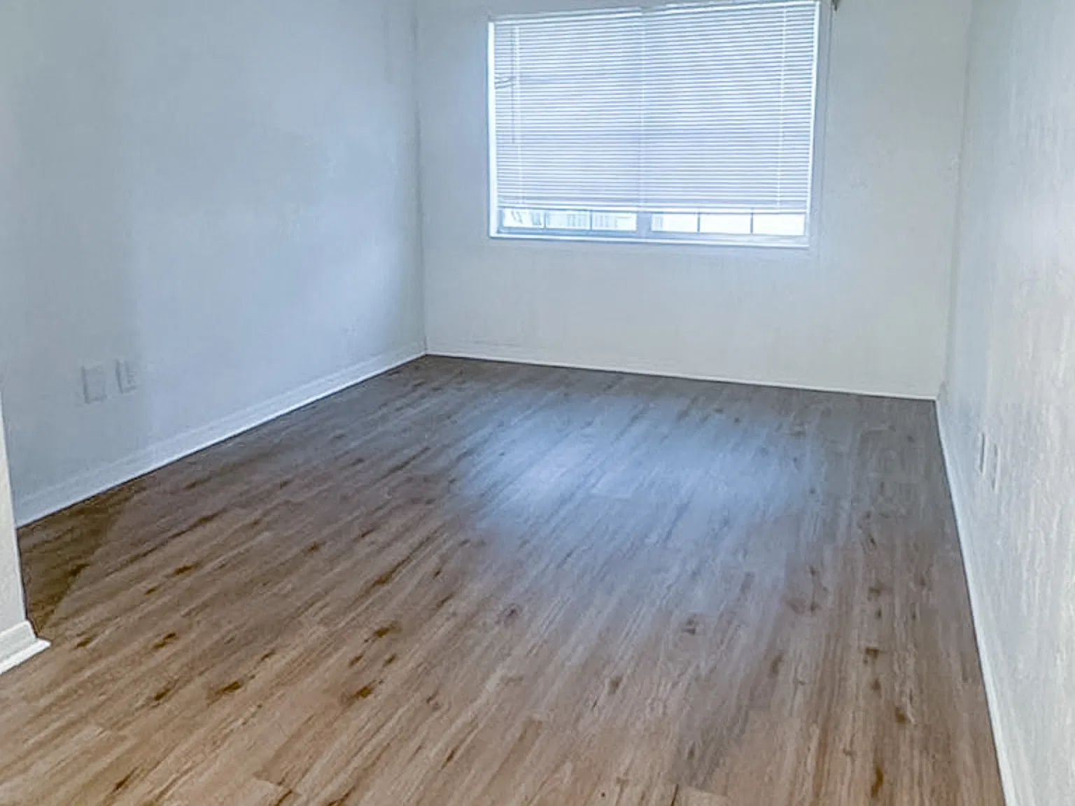 2 bed, 1287 sqft, $1,750 — Photo 4