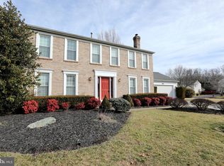 2280 Community Dr, Waldorf, MD