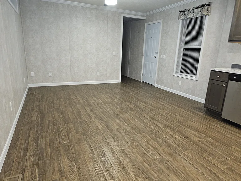 855 W Jefferson St #141 — Photo 3