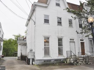 34 Washington St, Mount Holly, NJ 08060