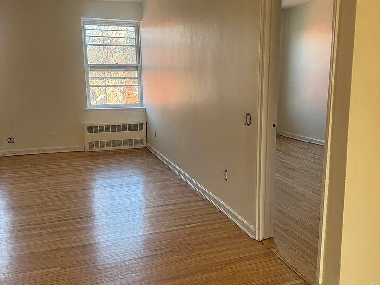 231 Clinton St #4 — Photo 4