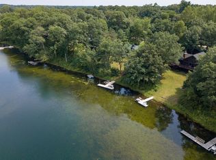 214 Fern Ln, Oxford, WI 53952