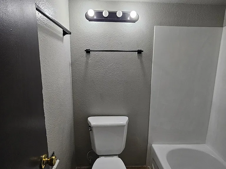 3046 E Marconi Ave #103 — Photo 38