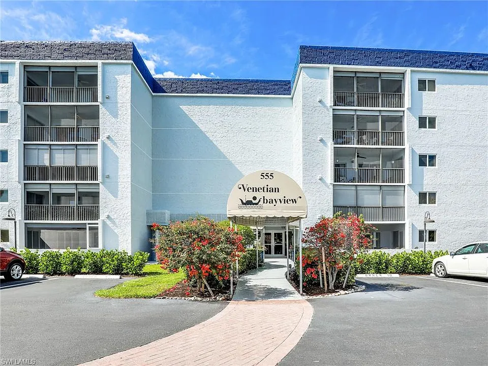 555 Park Shore Dr #B-309