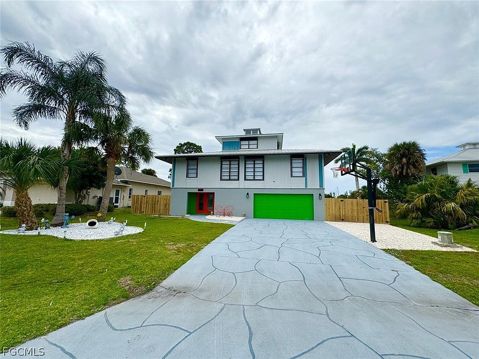 1st image of 14271 Sandarac Dr