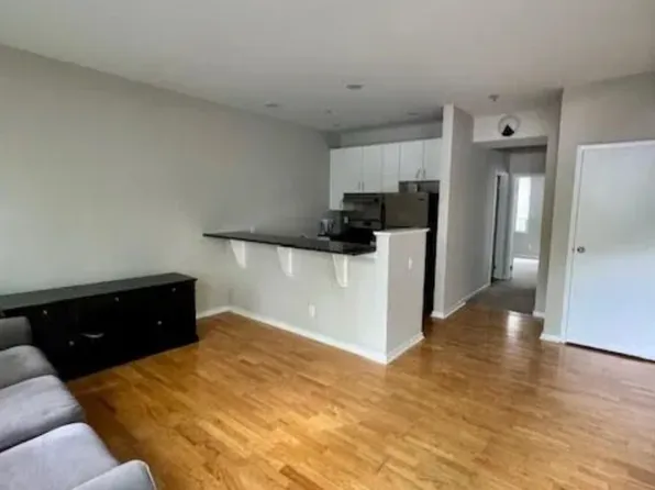 182 Gay St APT 404, Philadelphia, PA 19128