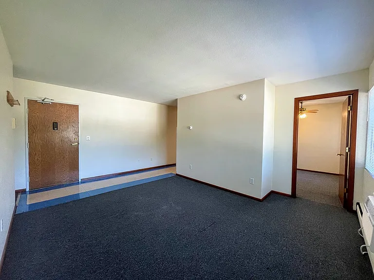 840 18th Ave SE — Photo 35