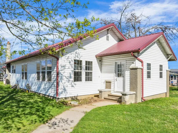 301 W Thoroughfare Street, Seymour, MO 65746