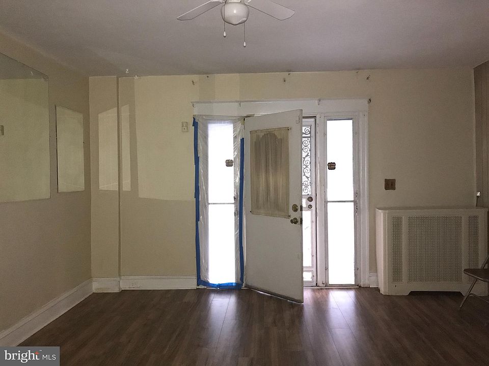 1st image of 6724 N Woodstock St