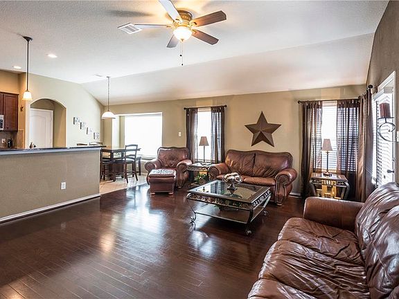 4th image of 21578 Rose Mill Dr