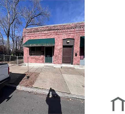 7815 Ivory Ave — Photo 2