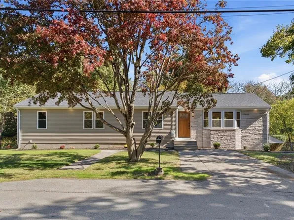 1 Cedar Path, Lincoln, RI 02865