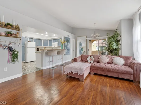 7950 W Flamingo Rd Unit 2056, Las Vegas, NV 89147