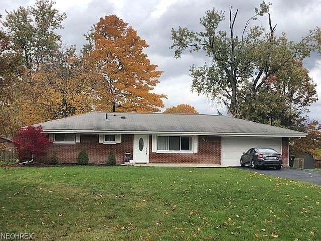 1st image of 1467 Roseland Dr