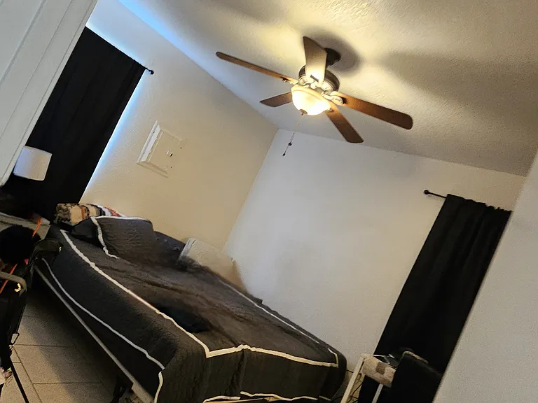 2200 El Sol St — Photo 4