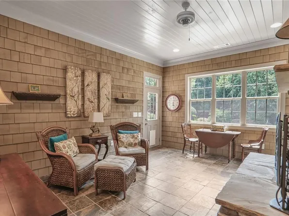 6054 Brookhaven Cir, Johns Creek, GA 30097