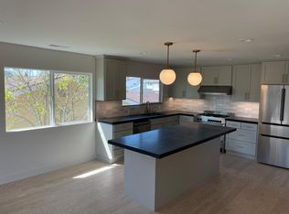 3260 Countryside Dr, San Mateo, CA 94403