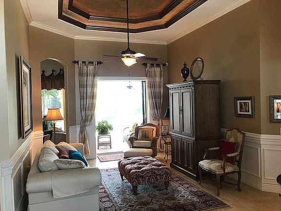 Living Room and Tray Ceiling