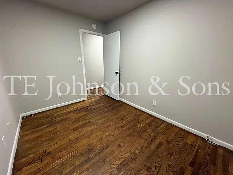 425 Cody Cir — Photo 12