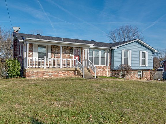 3rd image of 2740 Mossdale Dr