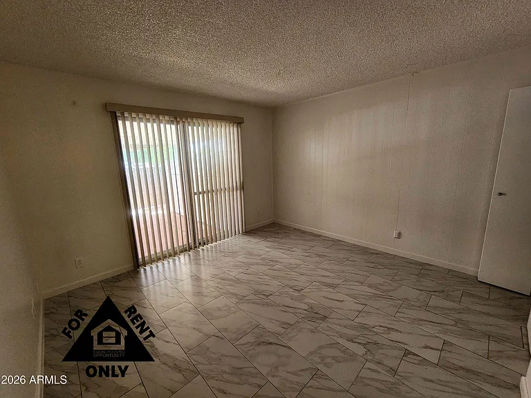 7132 W Wolf St — Photo 6