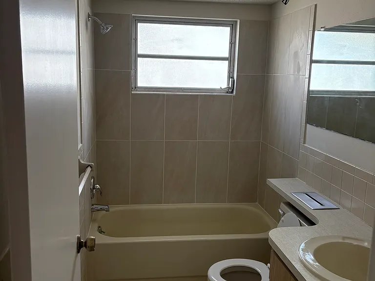 12406 Paddock Ln — Photo 15