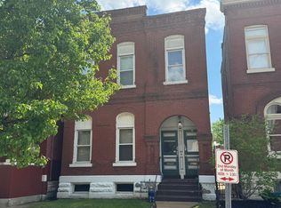 2710 Armand Pl #A, Saint Louis, MO 63104
