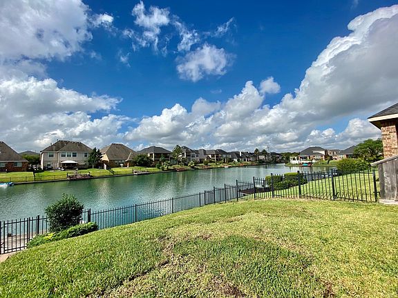 5th image of 2330 Terracina Ct