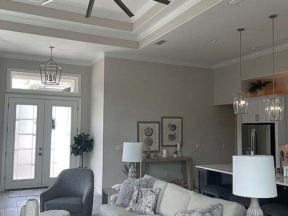 3rd image of 8 Northshore Dr