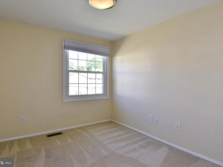 4037 Broadwire Dr — Photo 12