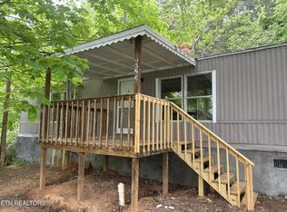 822 Kerr St, Dandridge, TN 37725