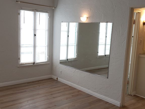 5th image of 60 Argonne Ave #8