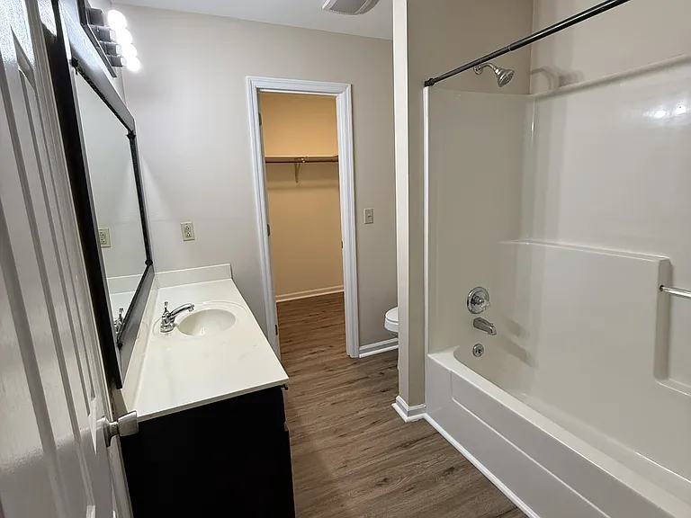 8611 Leatherwood Trl — Photo 18