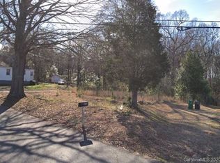1021 Homestead Glen Blvd, Charlotte, NC 28214